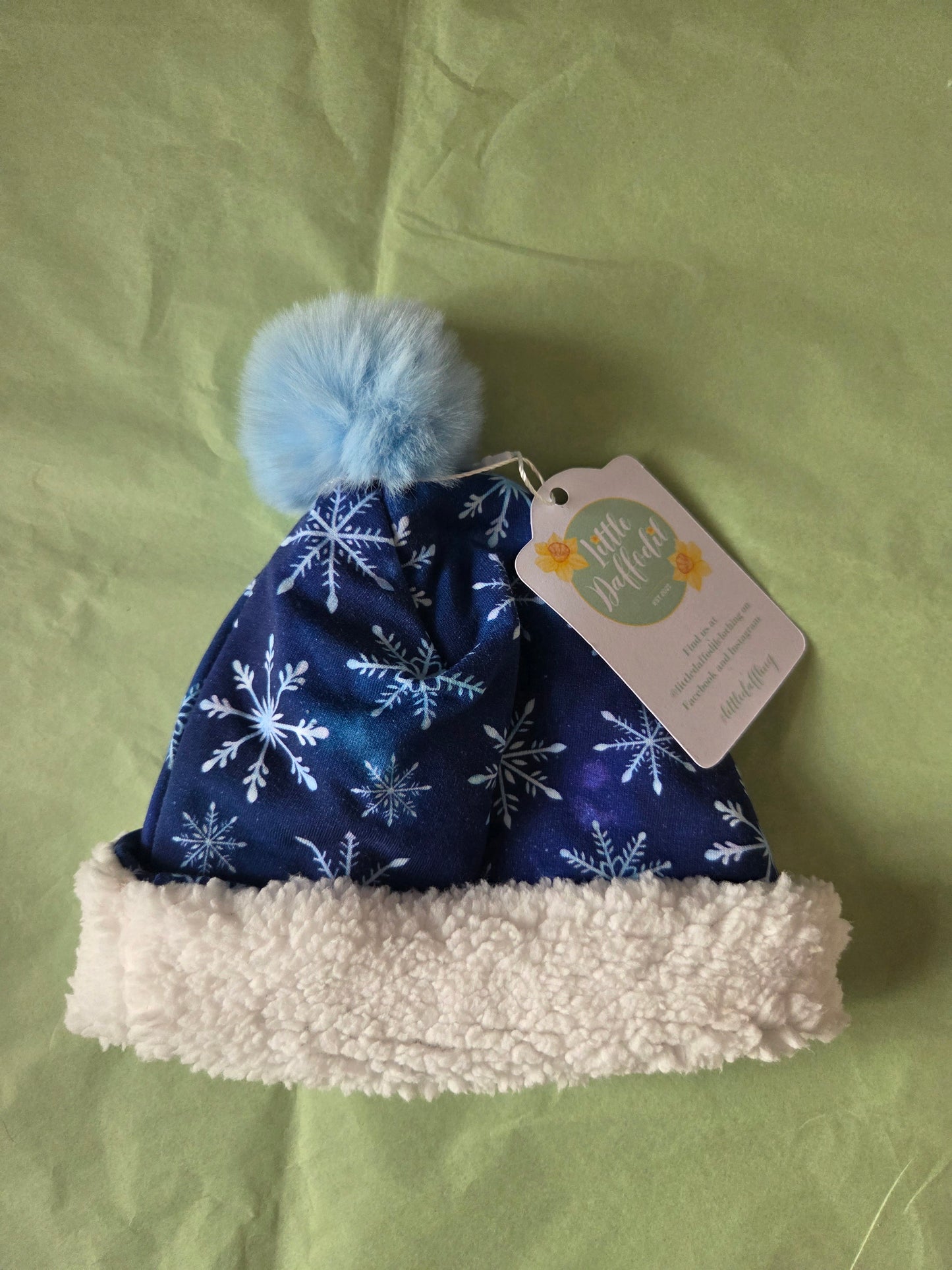 0-3m snowflake bobble hat